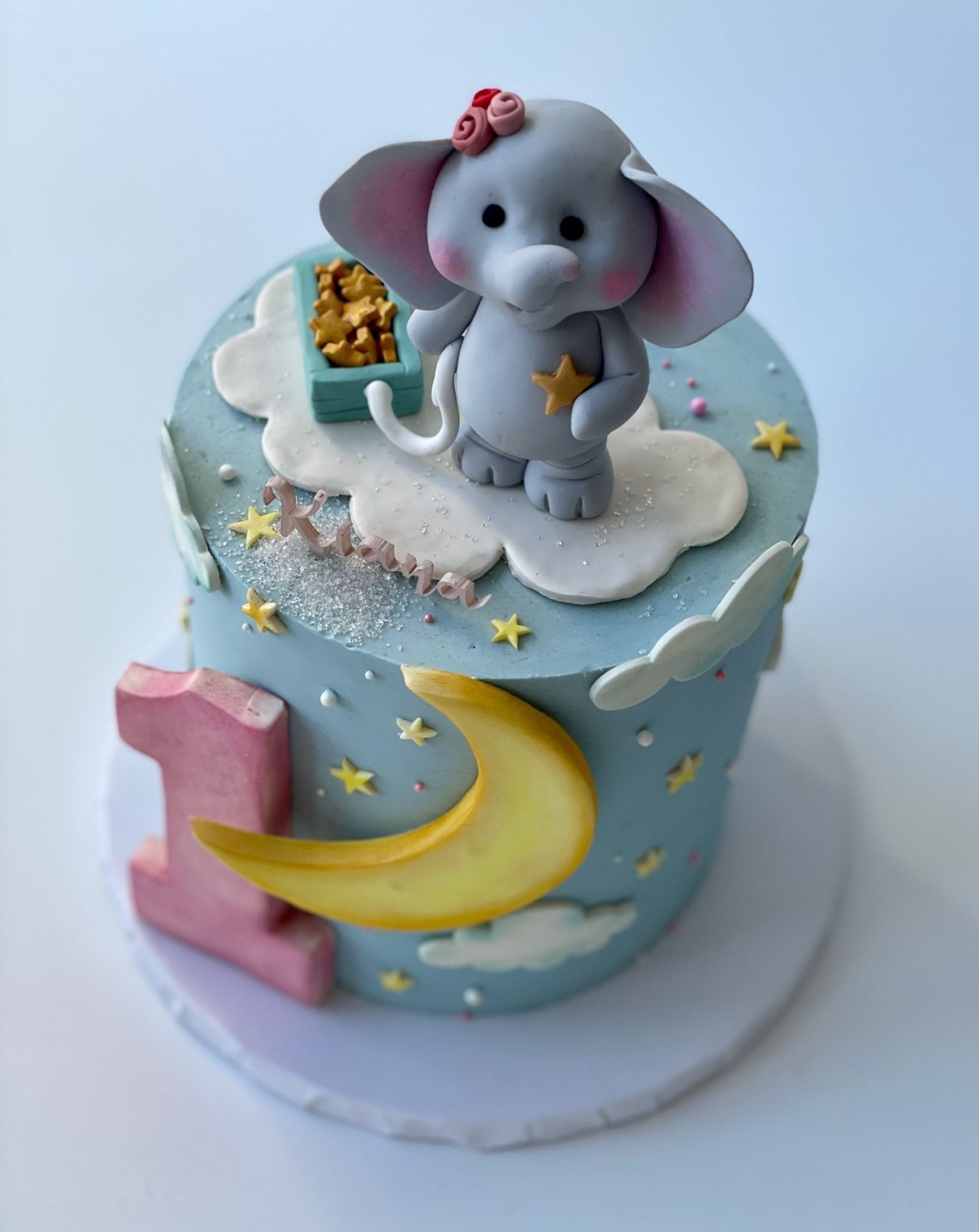 Animals stars &amp; moon on buttercream - custom cake