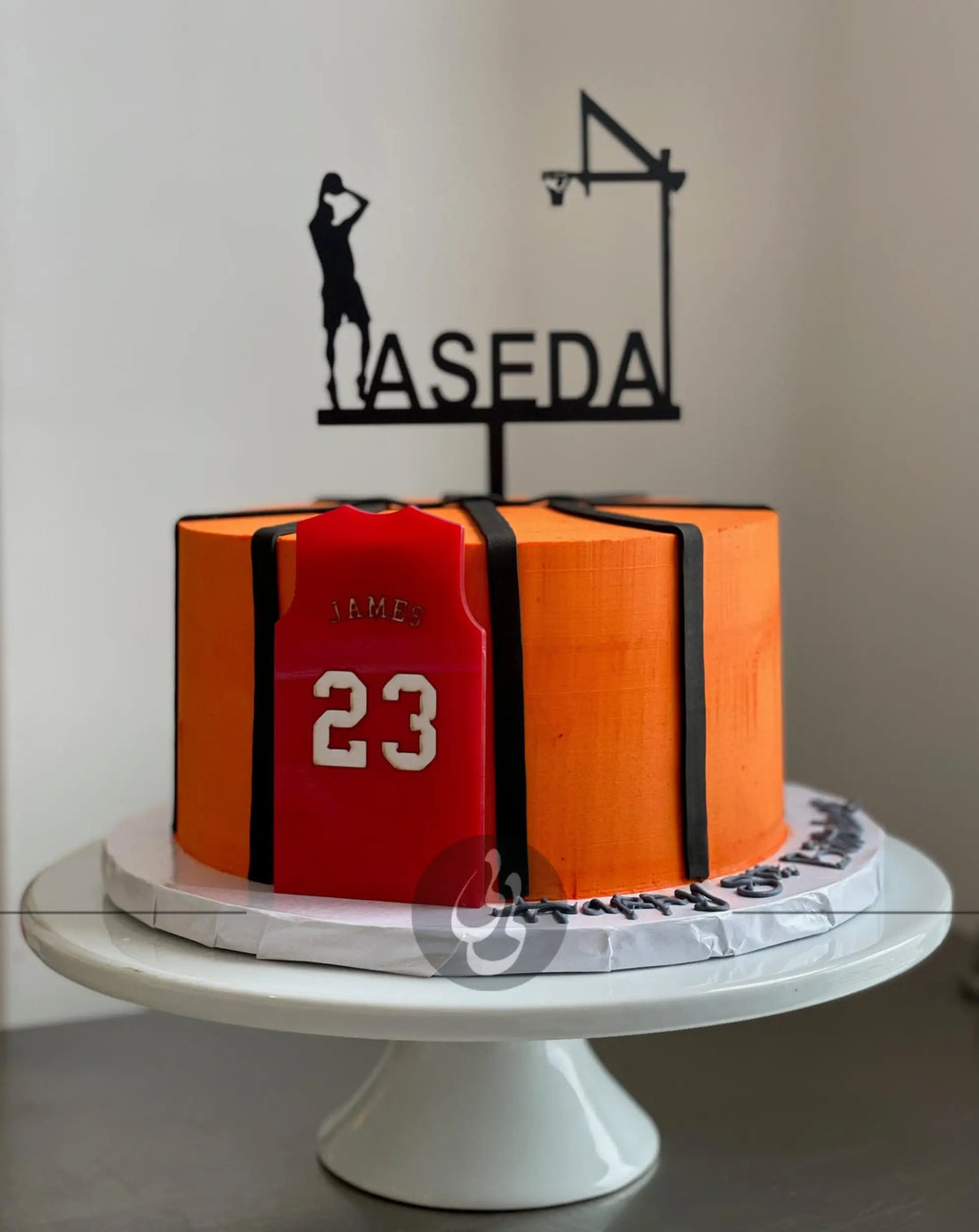 Basketball in buttercream - custom cake
