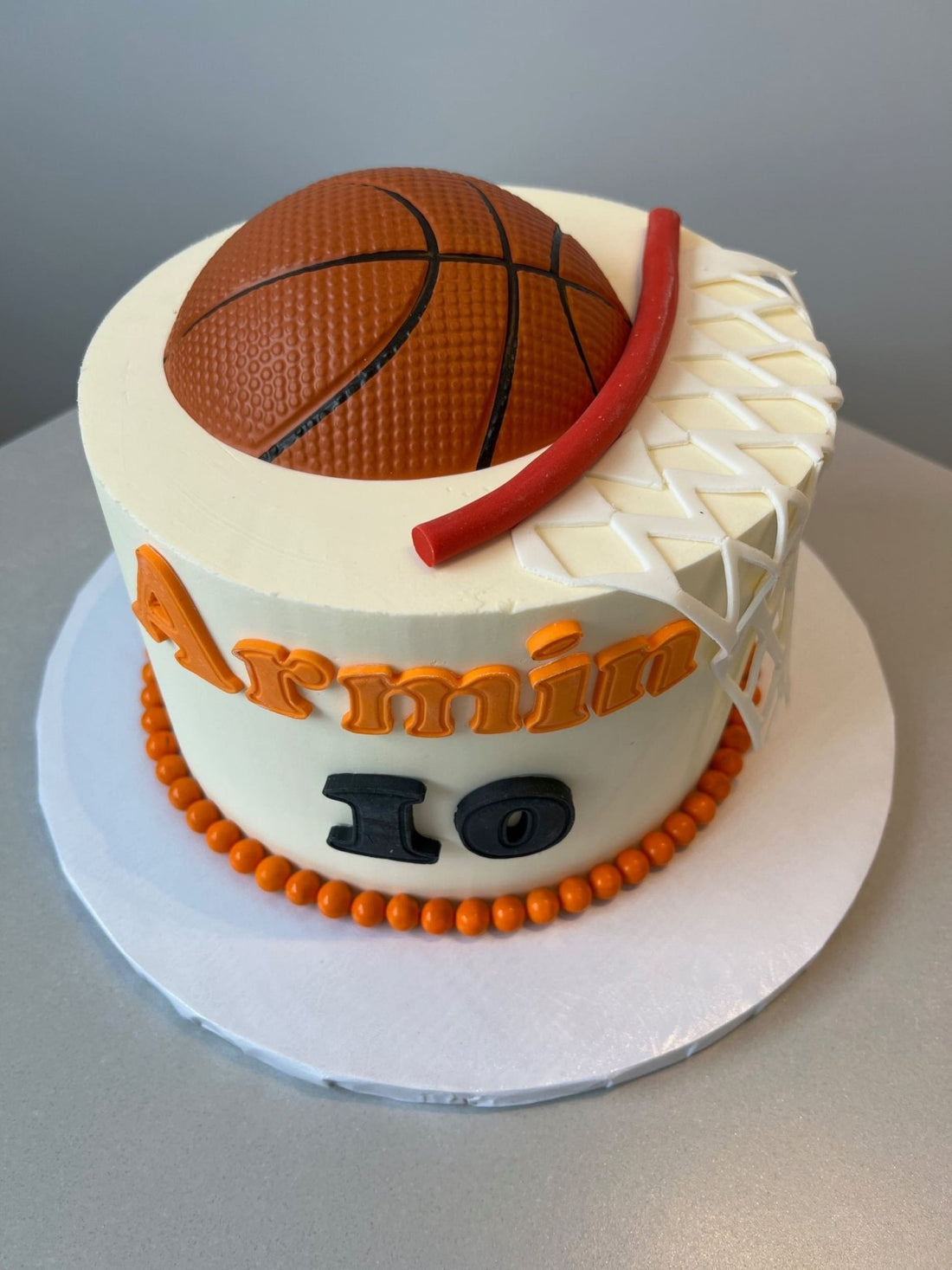 Basketball slam dunk - custom cake