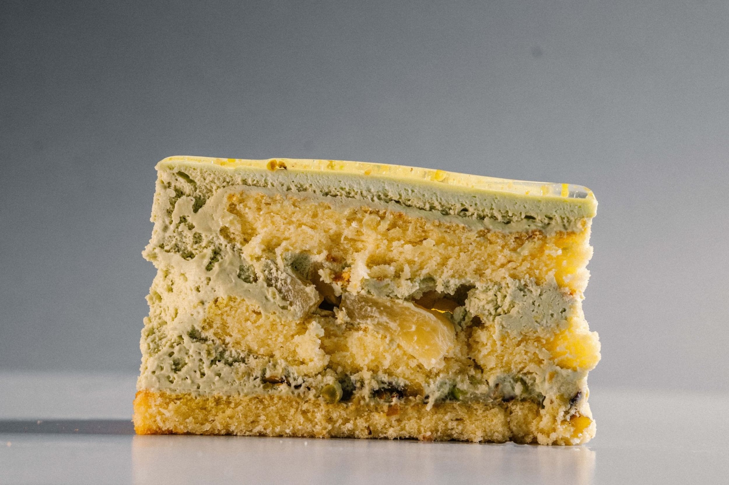 Bb pistachio pineapple - classic cake