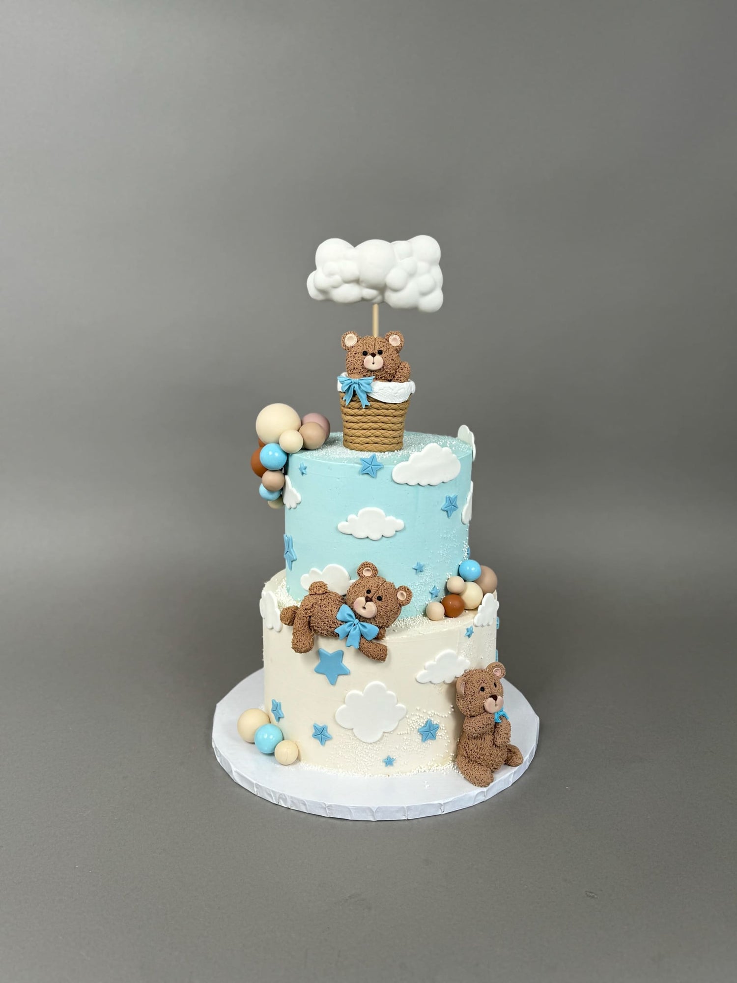 Bear in a cloud hot air balloon - custom cake