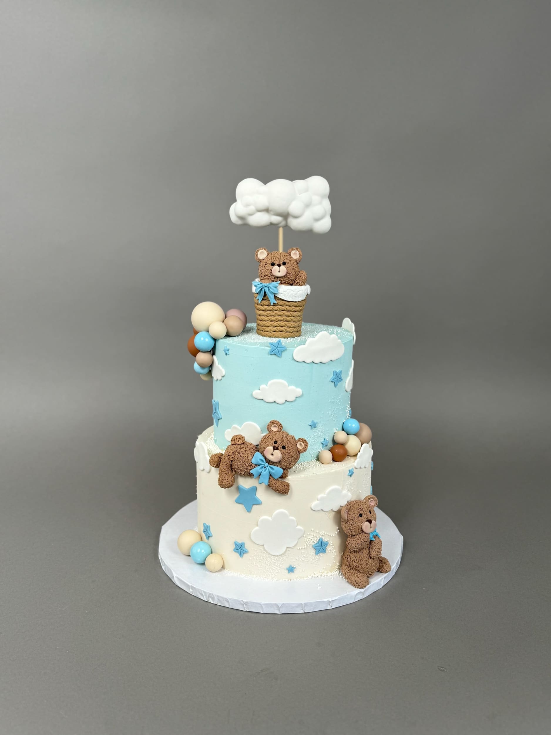 Bear in a cloud hot air balloon - custom cake