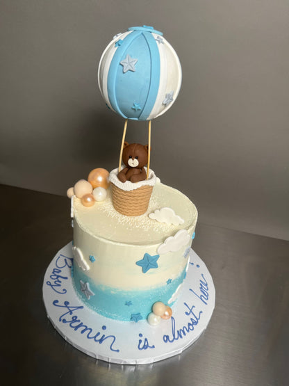 Bear in hot air balloon - custom cake