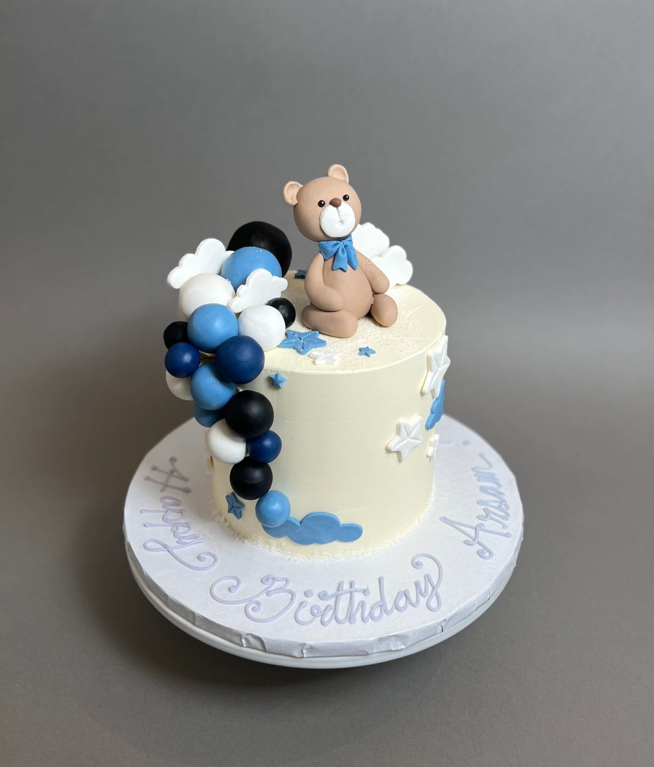 Bears &amp; spheres on buttercream - custom cake