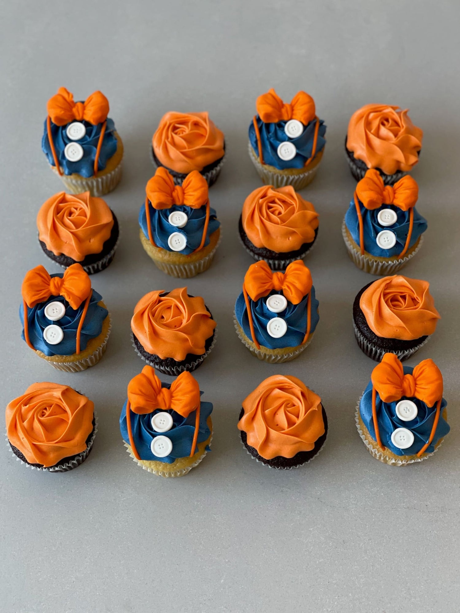 Blippi cupcakes - cupcake