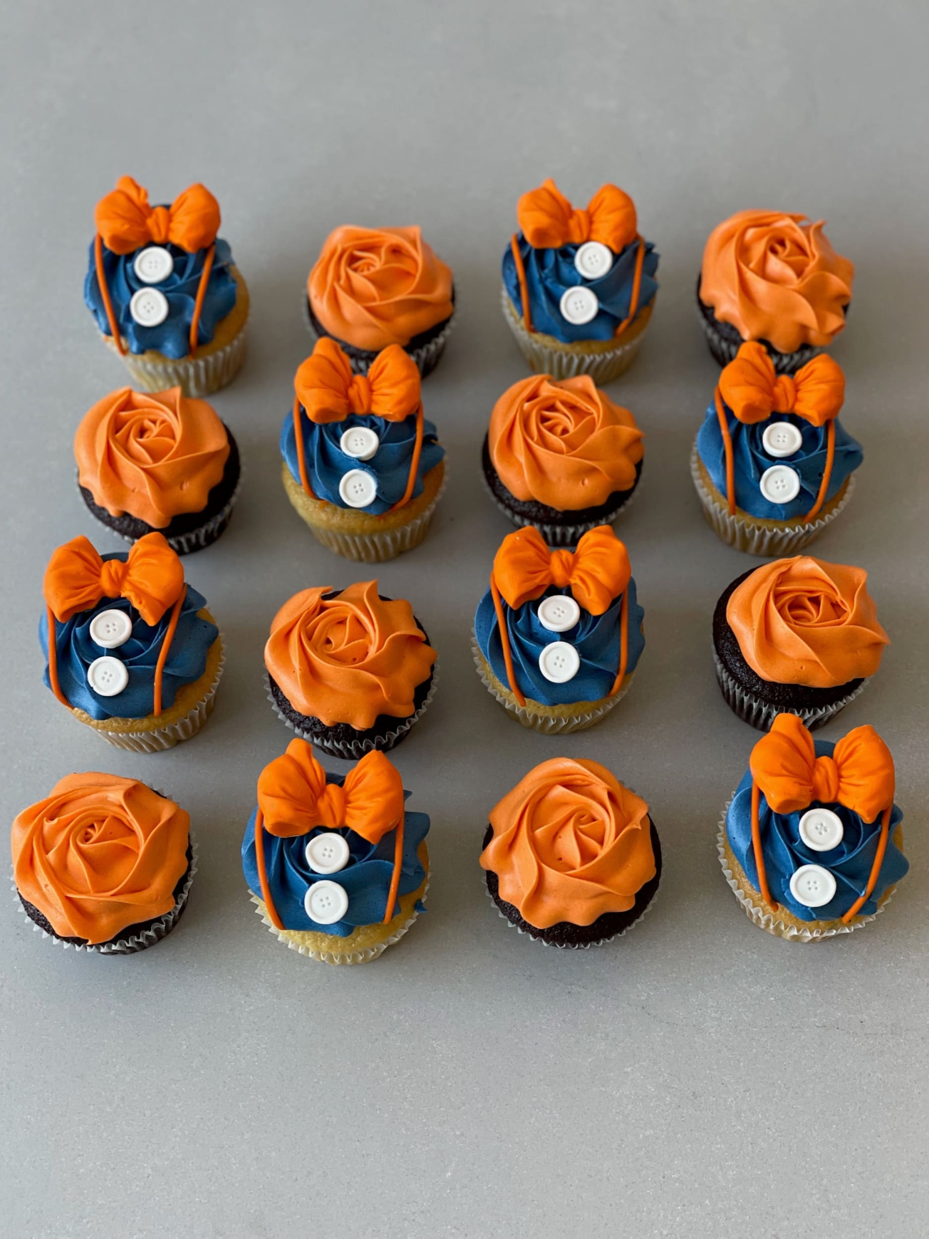Blippi cupcakes - cupcake