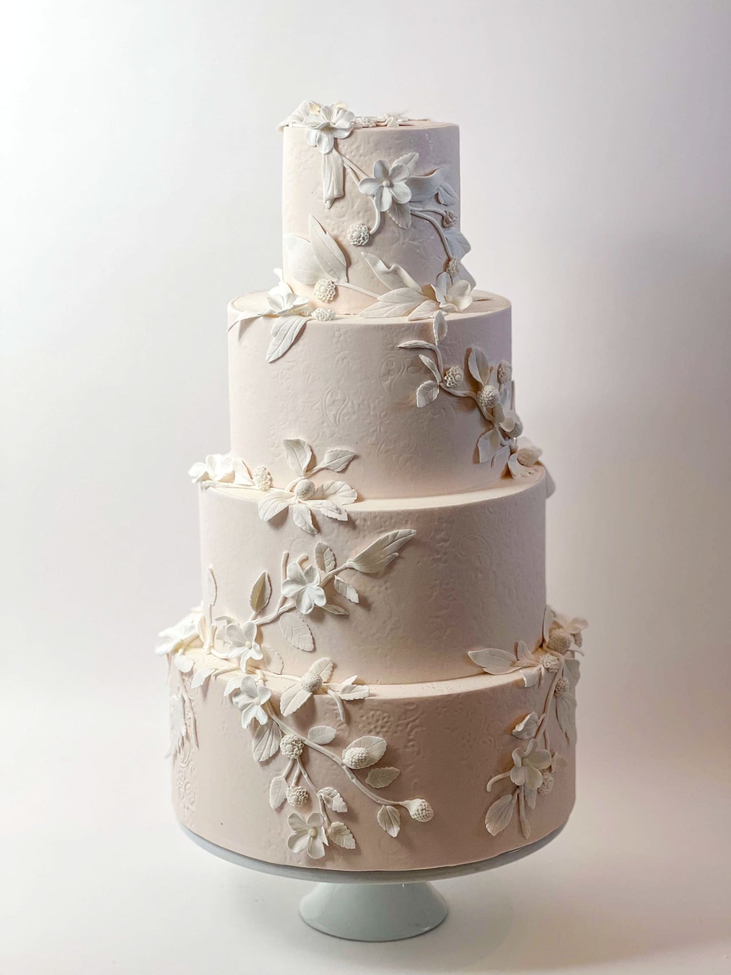 Buds &amp; blossoms - wedding cake
