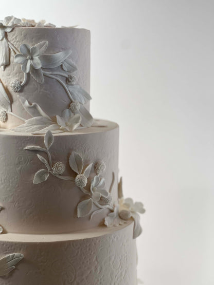 Buds &amp; blossoms - wedding cake