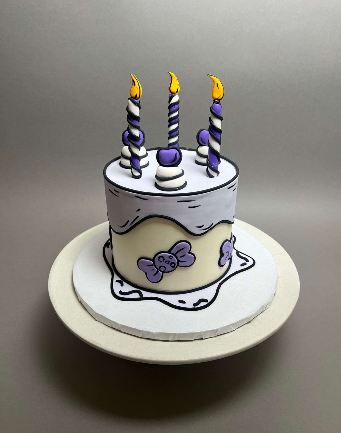 Cartoon pop-art cake - custom cake