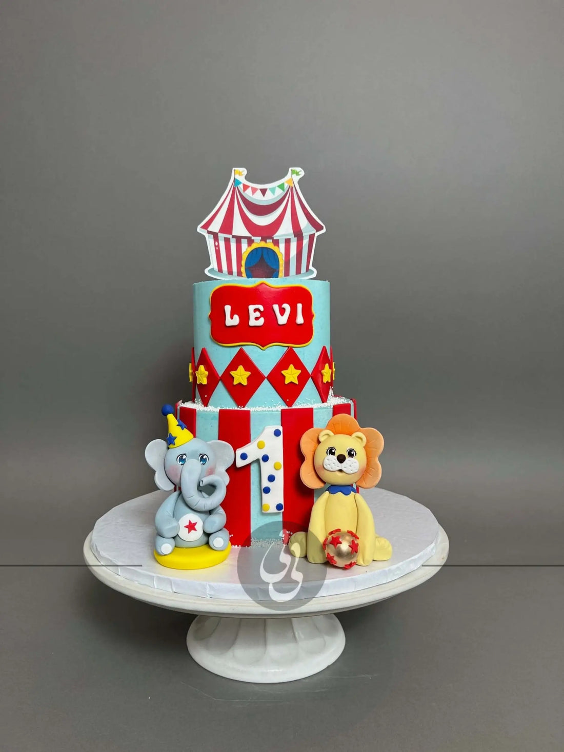 Circus animals on buttercream - custom cake