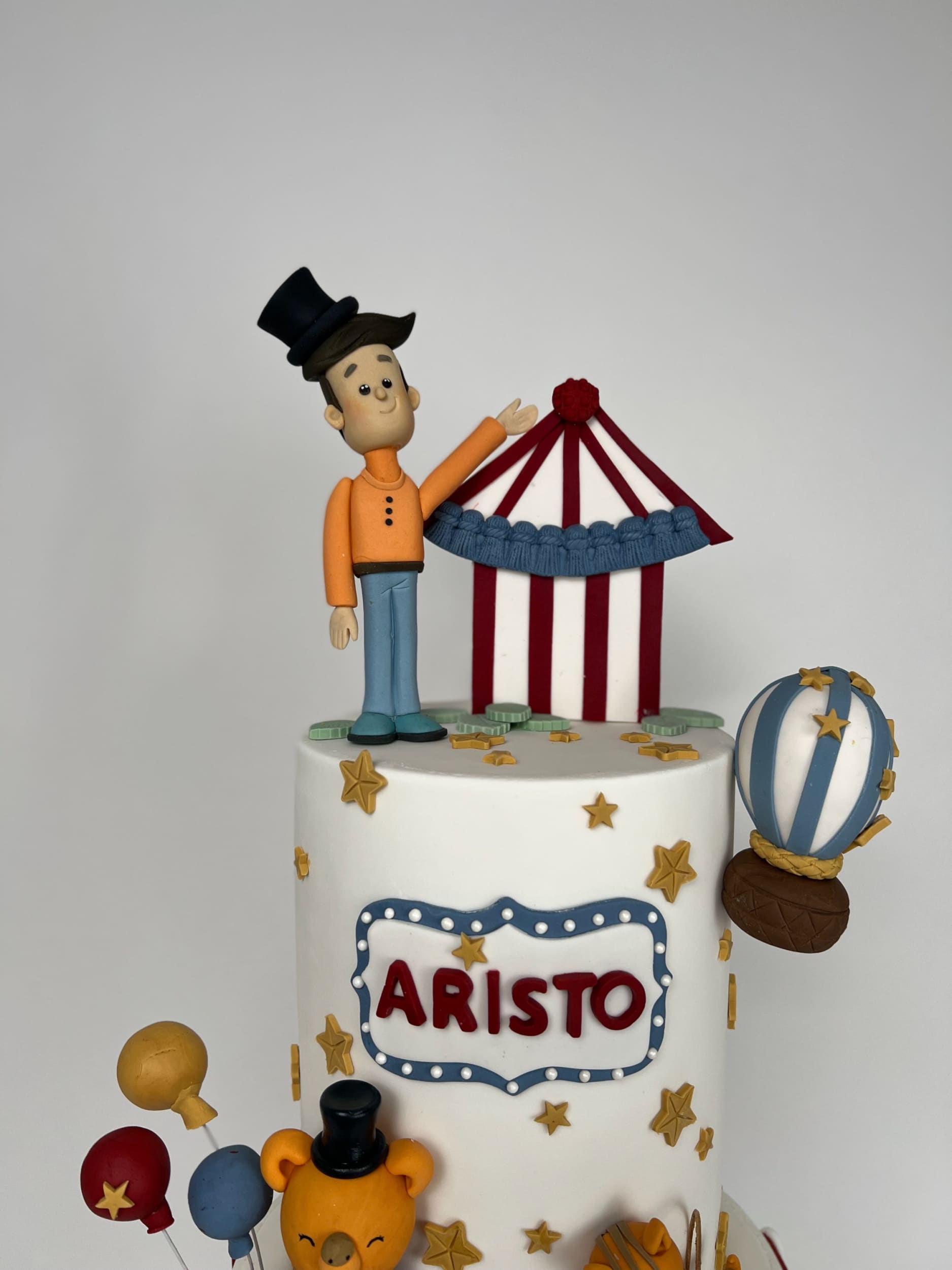 Circus party - custom cake