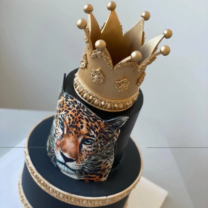 Crown and edible print on buttercream - custom cake