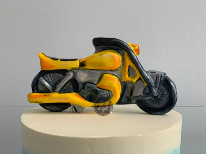 Cruiser motorcycle on buttercream - custom cake