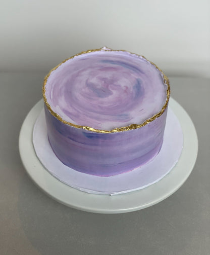 Deckled edge on whipped cream - custom cake