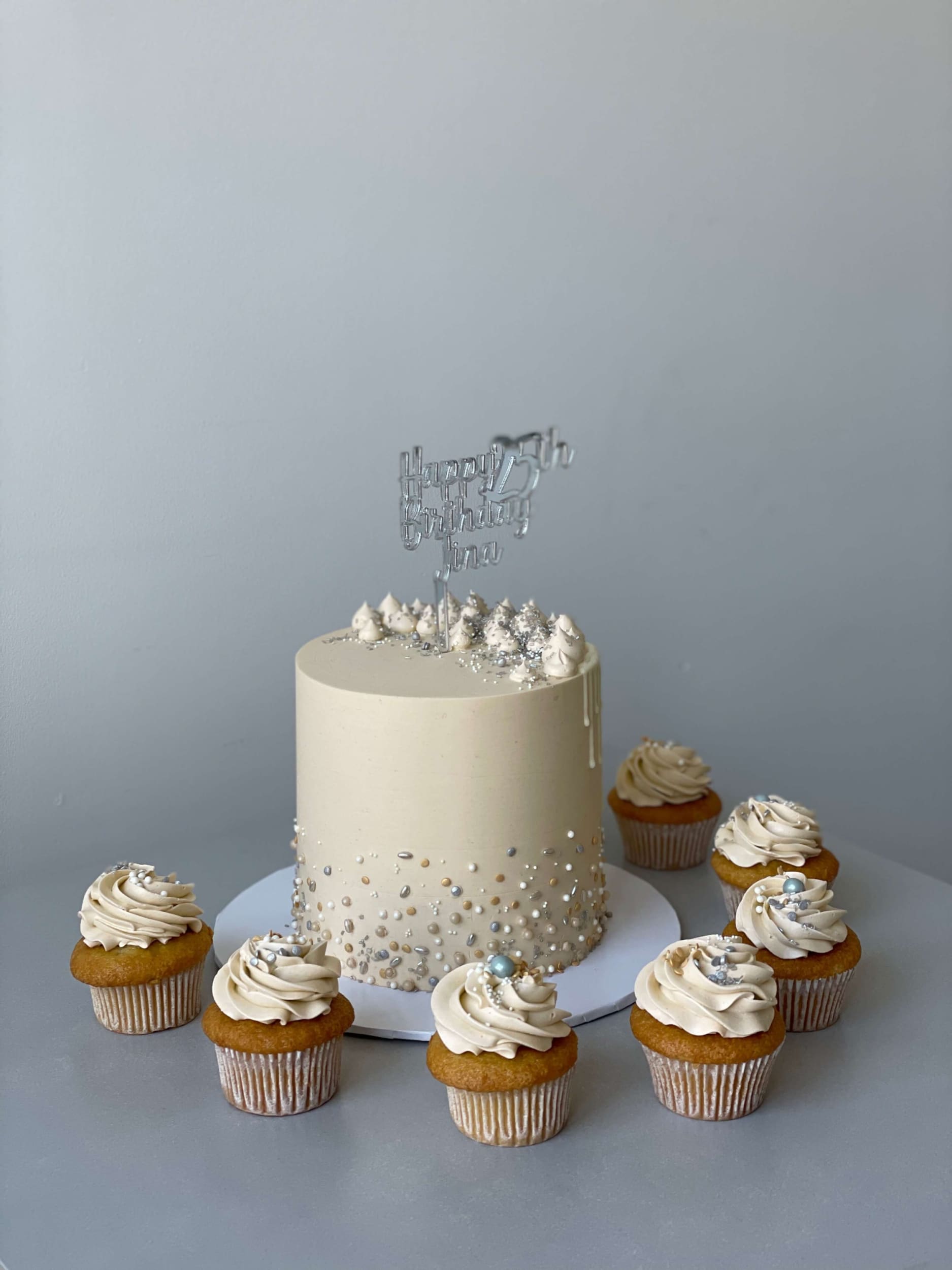 Drips on buttercream - custom cake