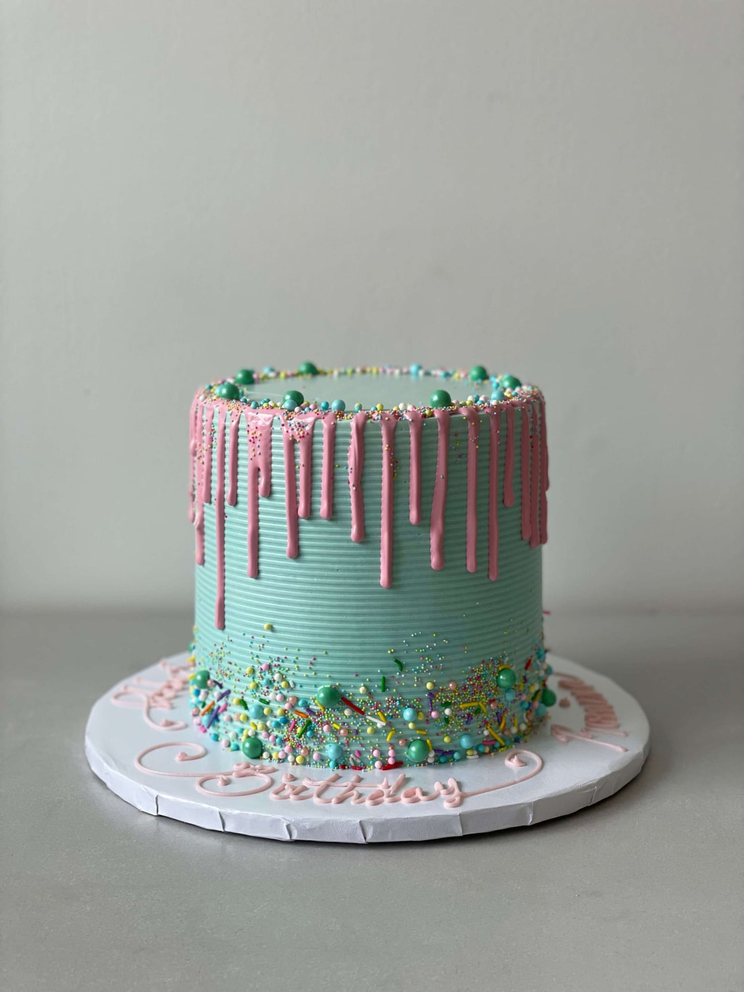Drips on buttercream - custom cake