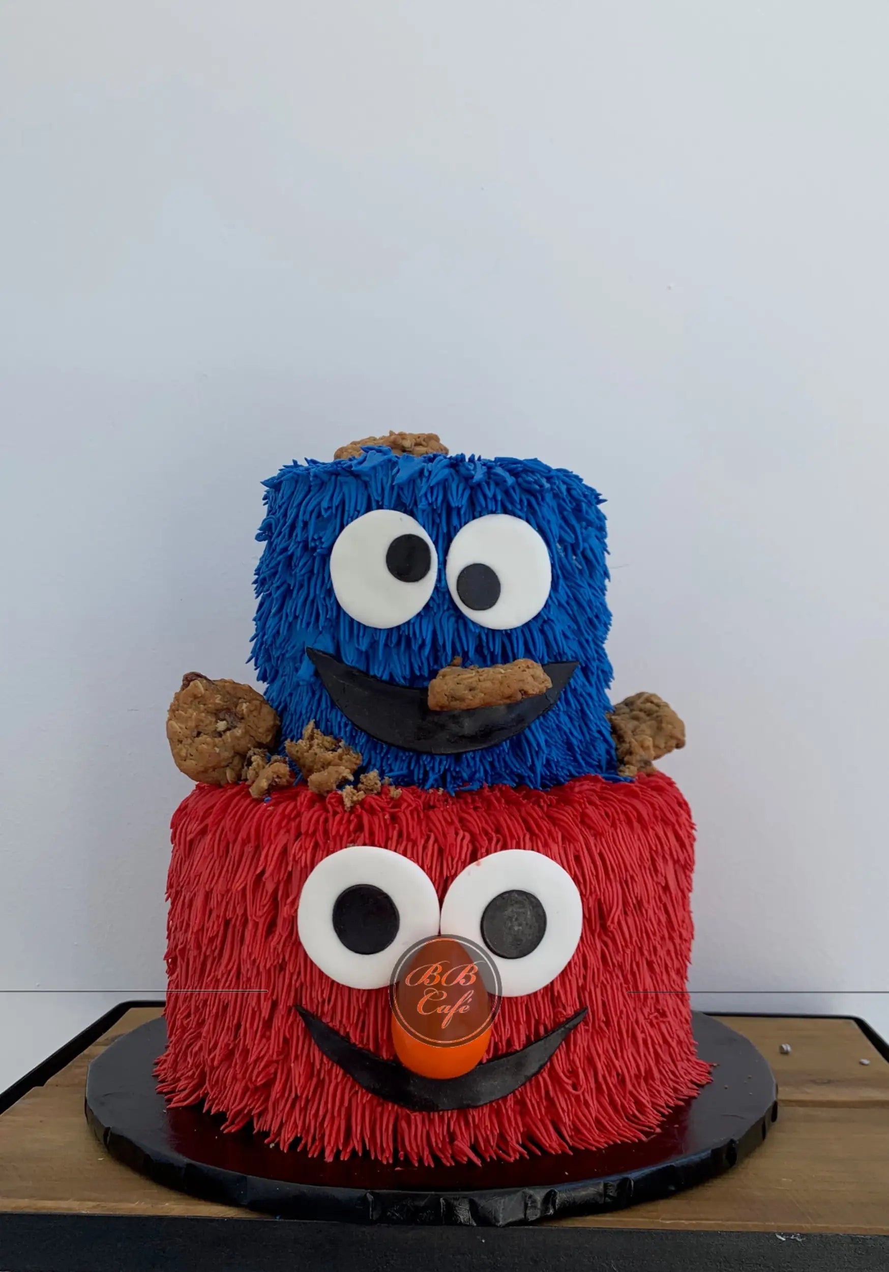 Elmo/cookie monster face - custom cake