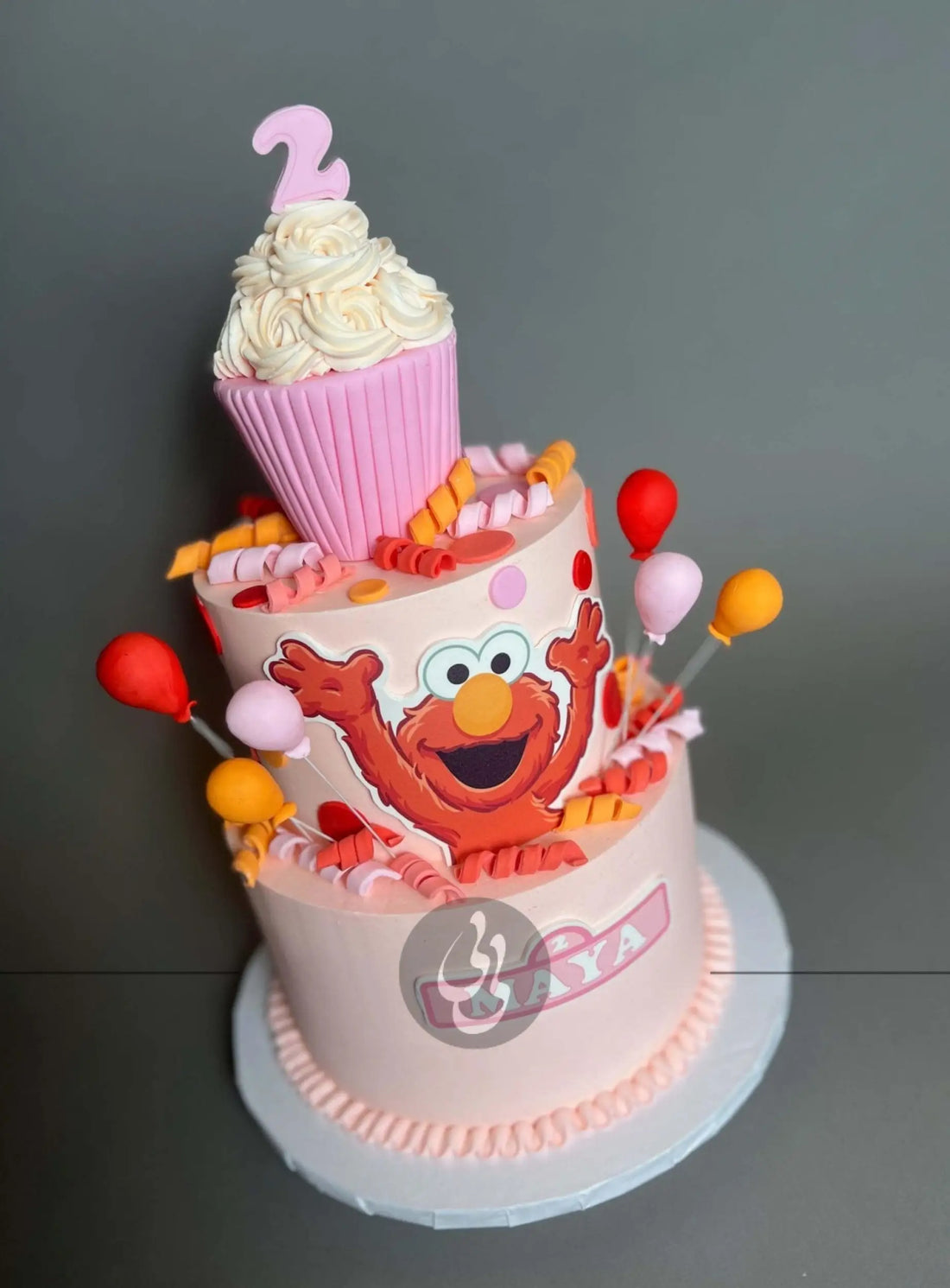 Elmo &amp; cupcake on buttercream - custom cake