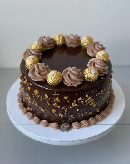 Ferrero rocher on ganache - custom cake
