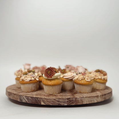 Fresh flower cupcakes - cupcake