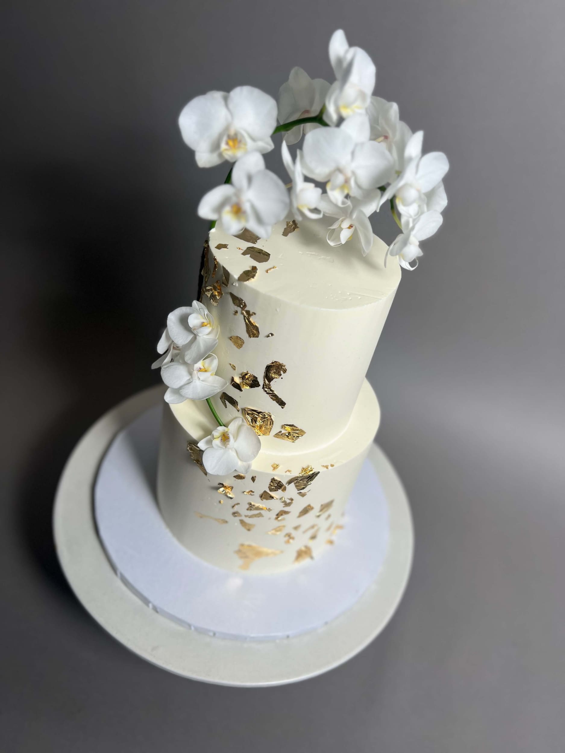 Gold foil fresh orchids - wedding cake
