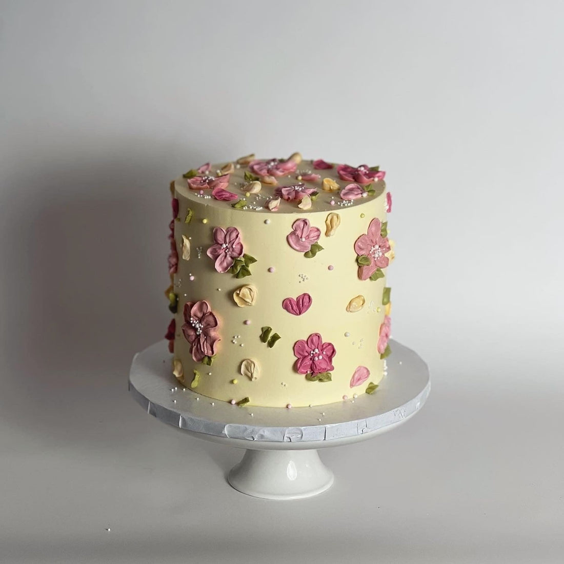 Hand piped flowers on buttercream - custom cake