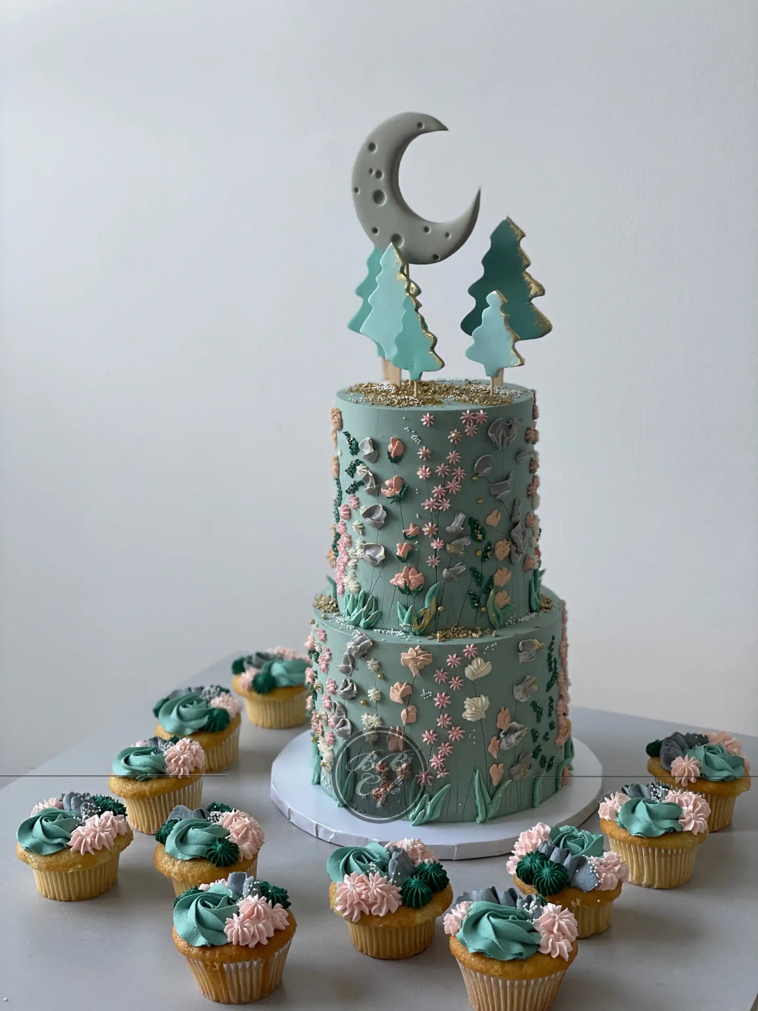 Hand piped meadow flowers &amp; moon - custom cake