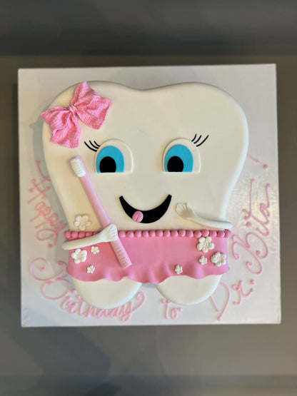 Happy tooth in fondant - custom cake