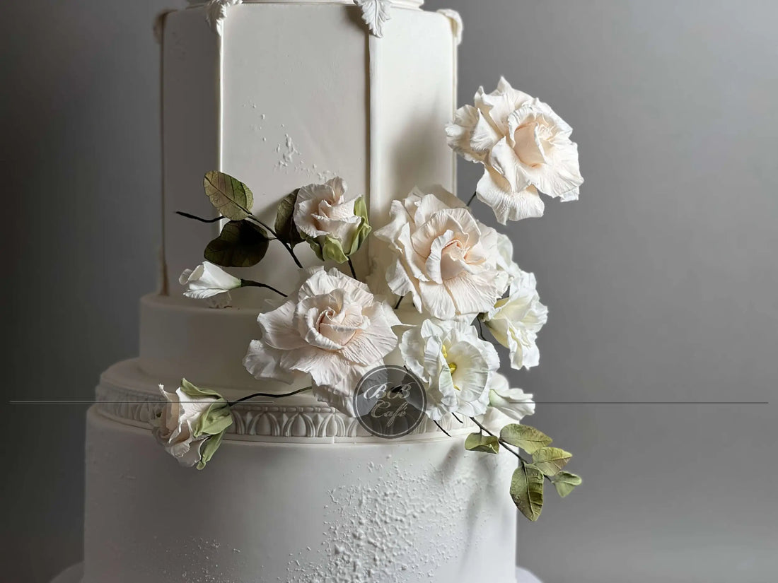 Hexagon &amp; sugar flowers - wedding cake