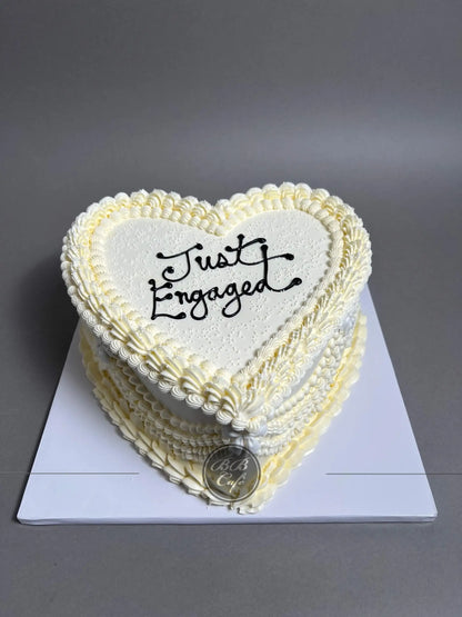 Lambeth heart in buttercream - custom cake