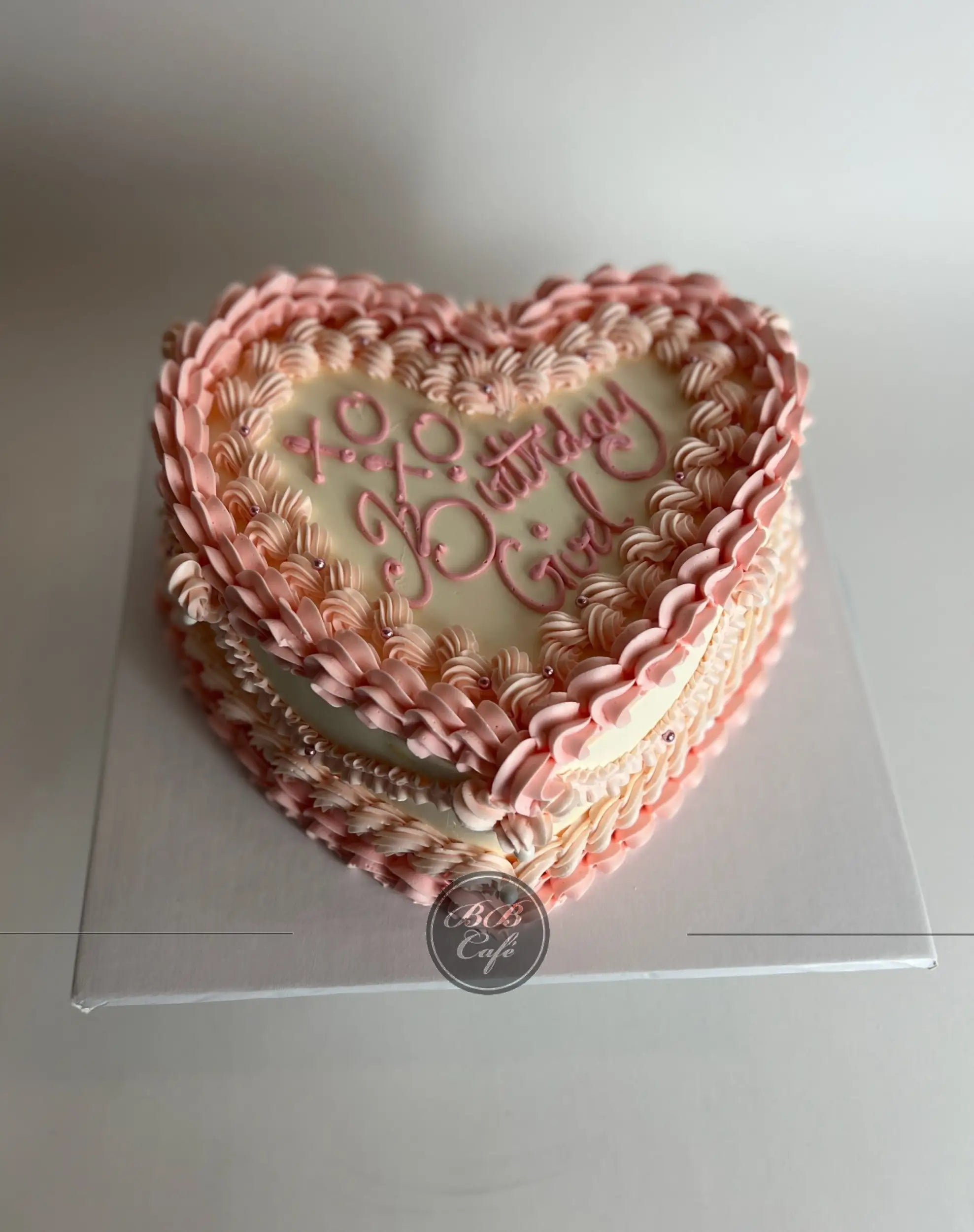 Lambeth heart in buttercream - custom cake