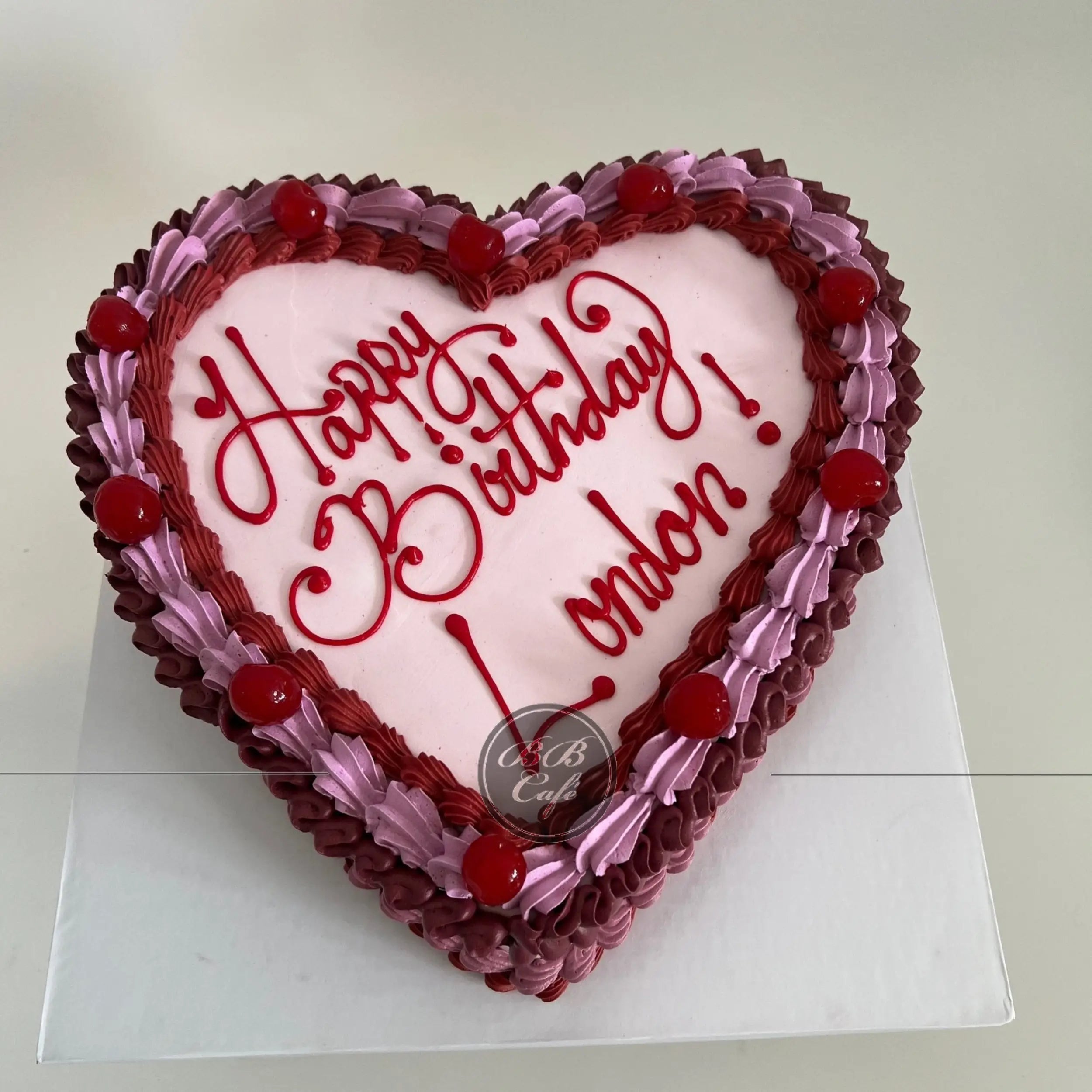 Lambeth heart in buttercream - custom cake