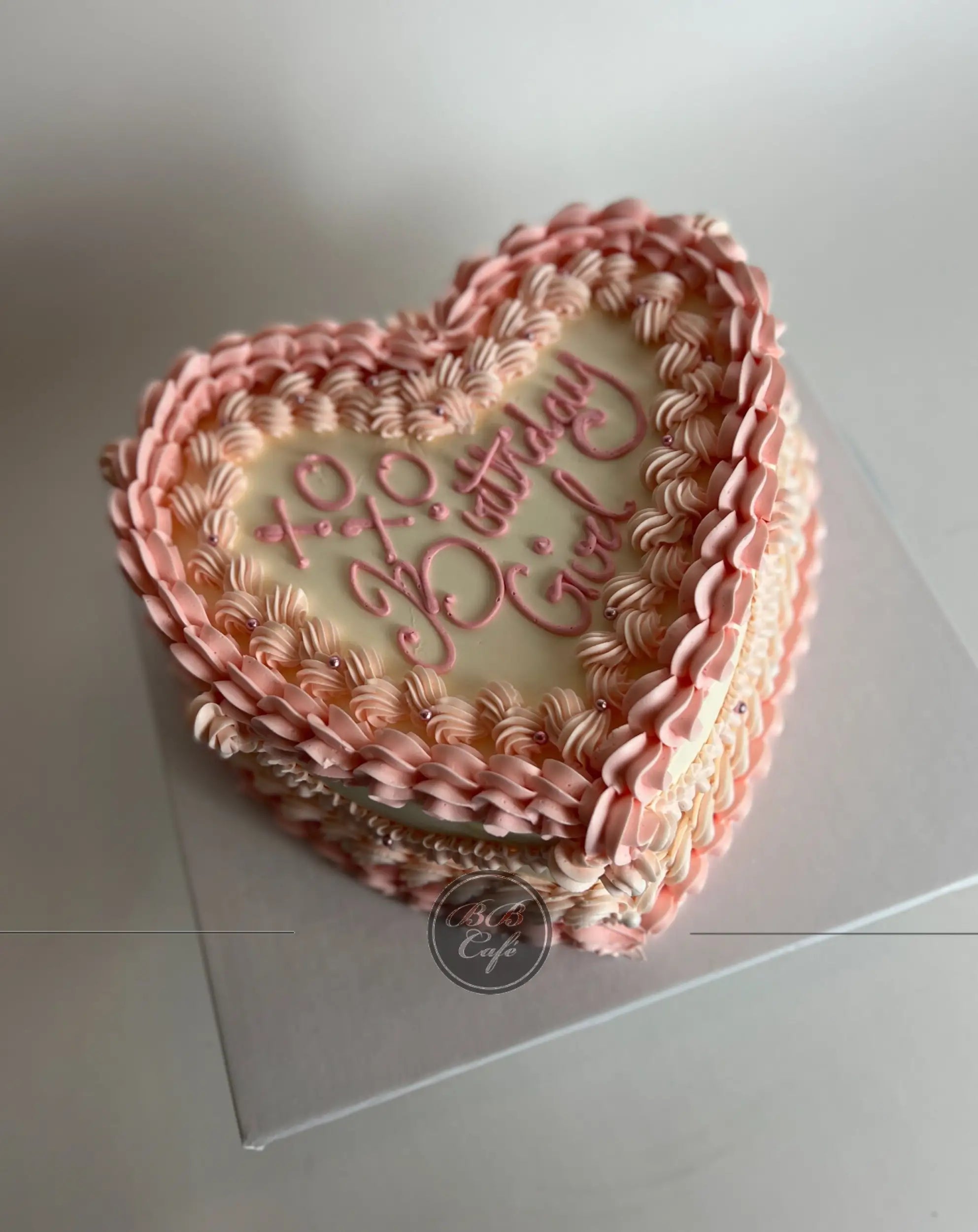 Lambeth heart in buttercream - custom cake