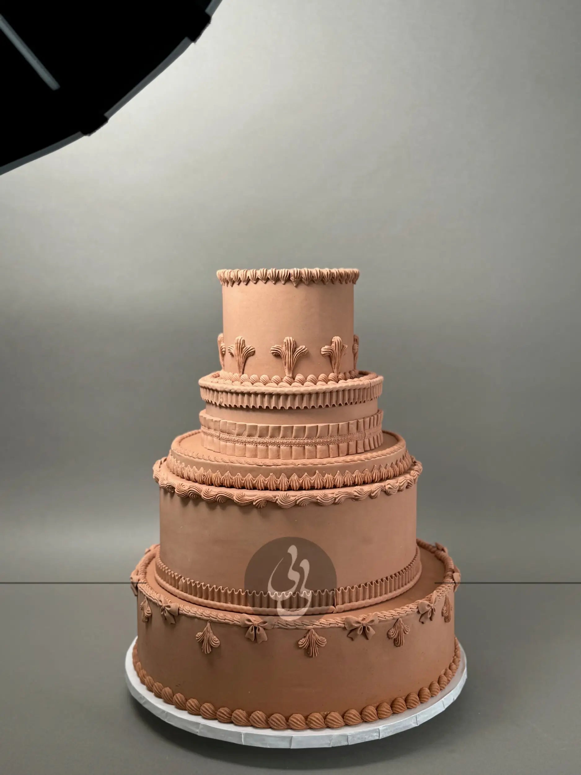 Lambeth in fondant - wedding cake