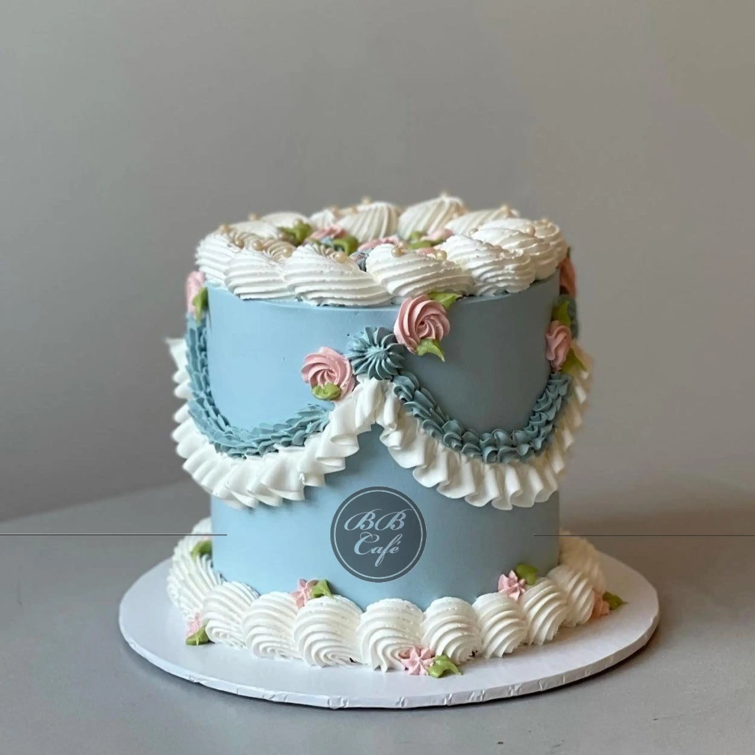 Lambeth on whipped cream - custom cake
