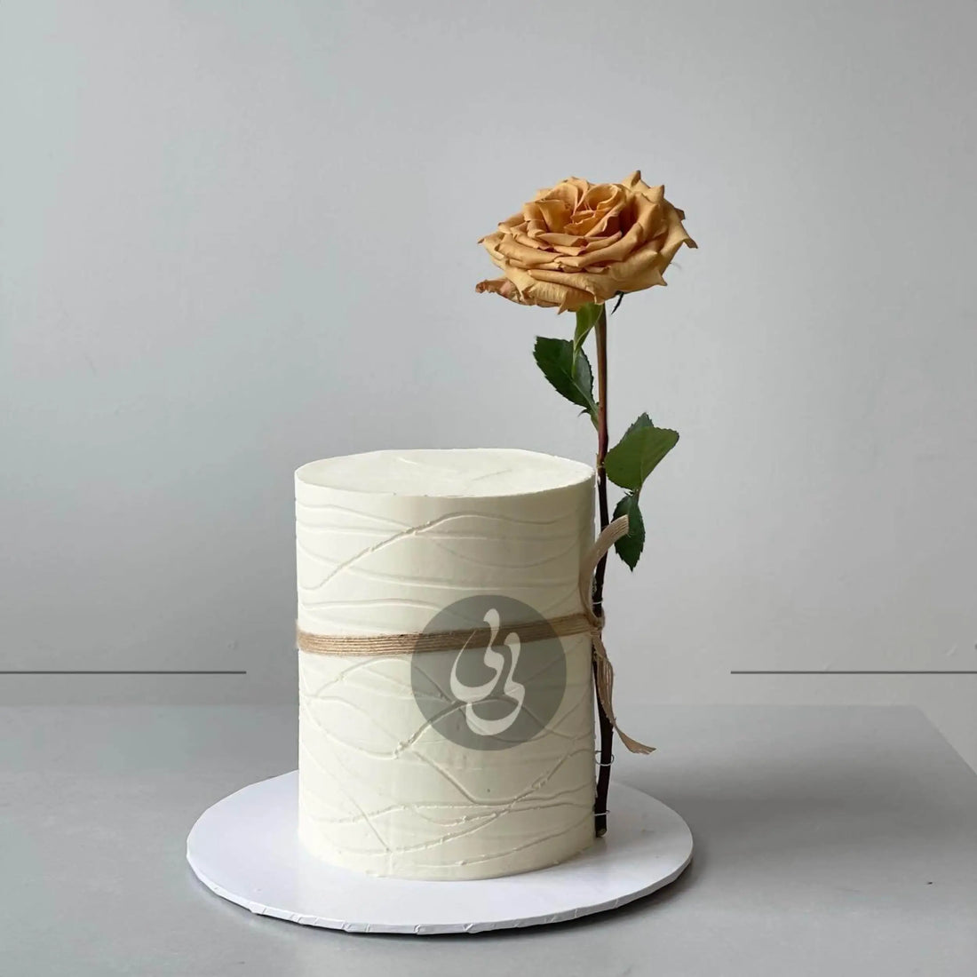 Long stem rose on buttercream - custom cake
