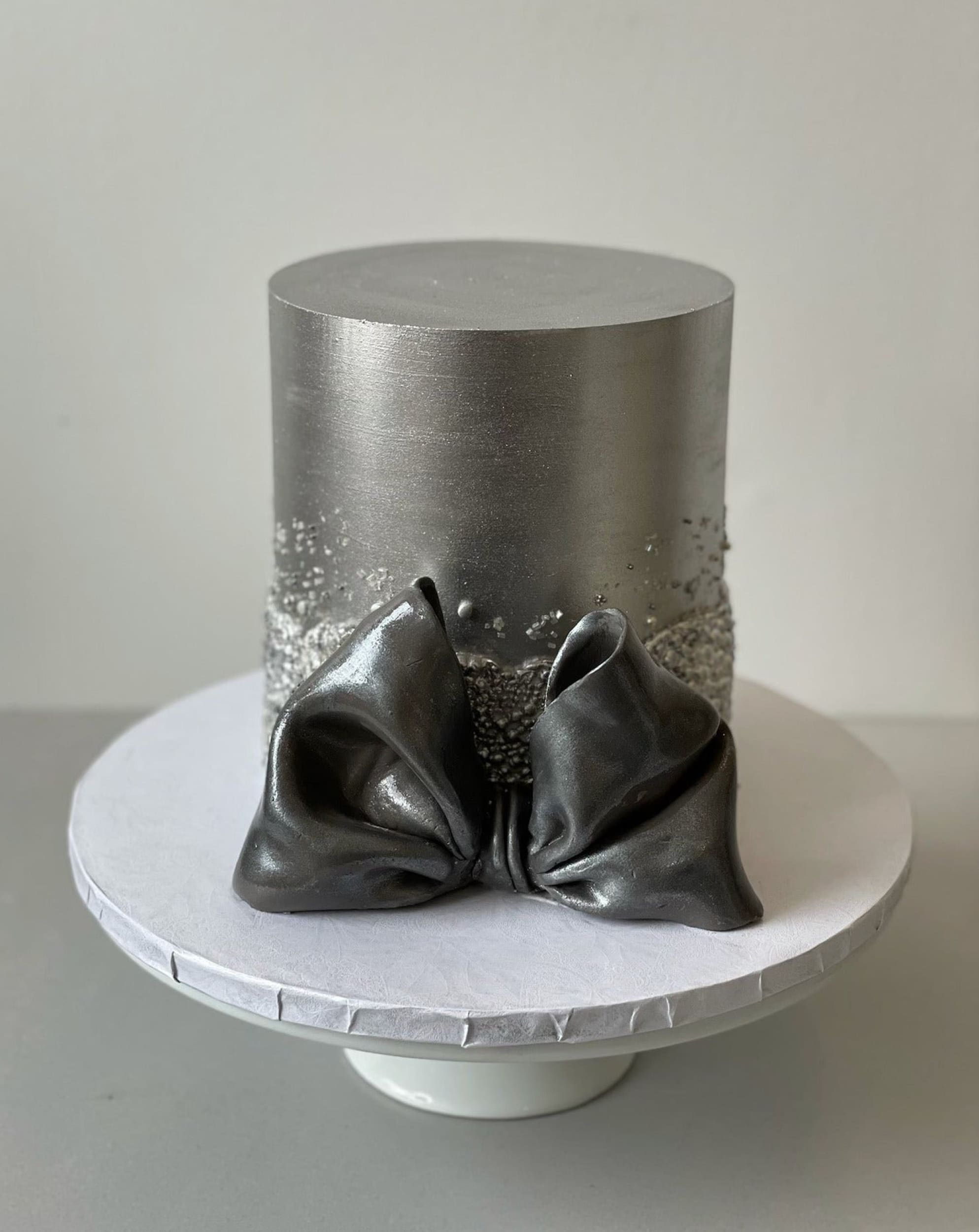 Metallic sequins on buttercream - custom cake