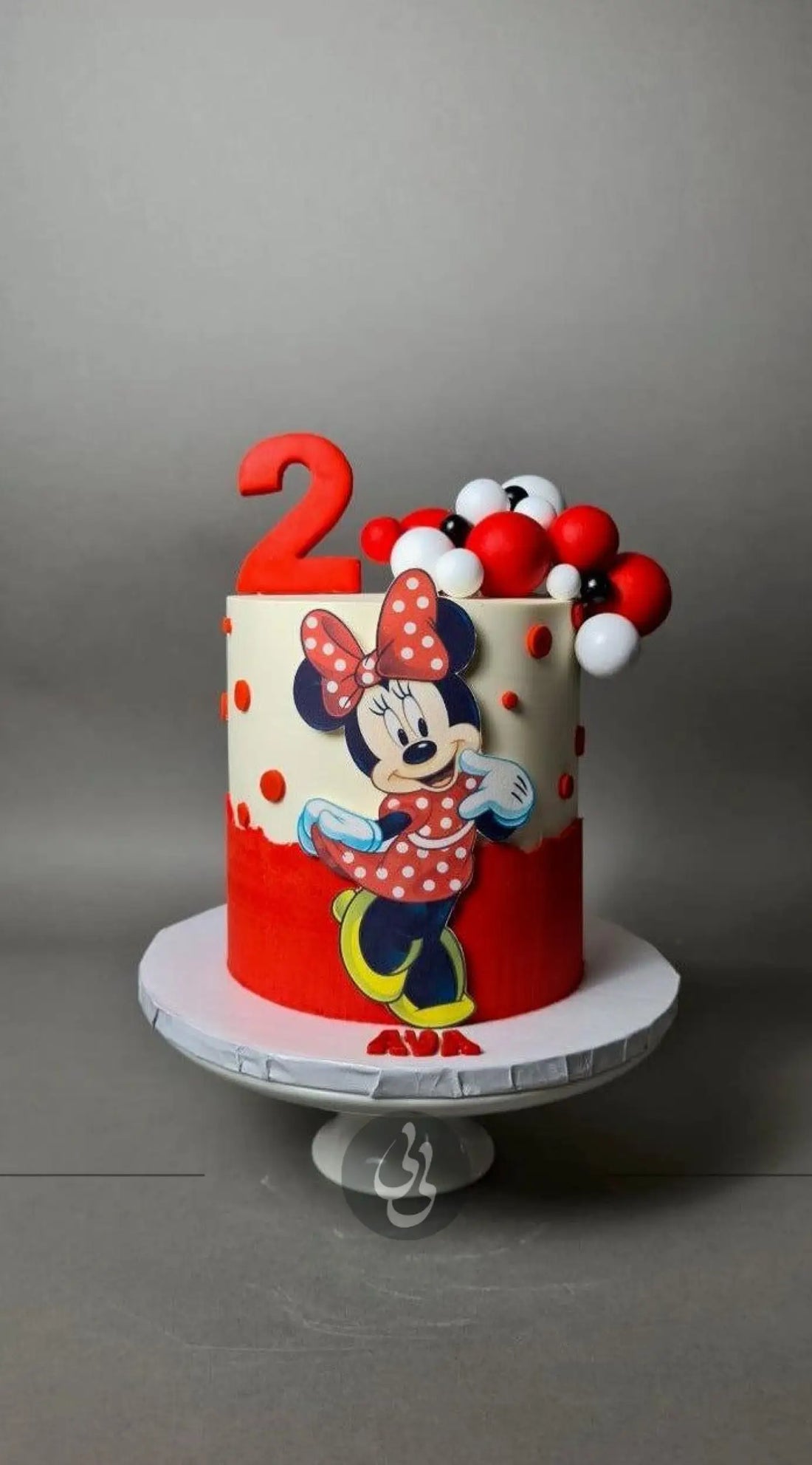 Mickey / minnie mouse edible print on buttercream - custom cake