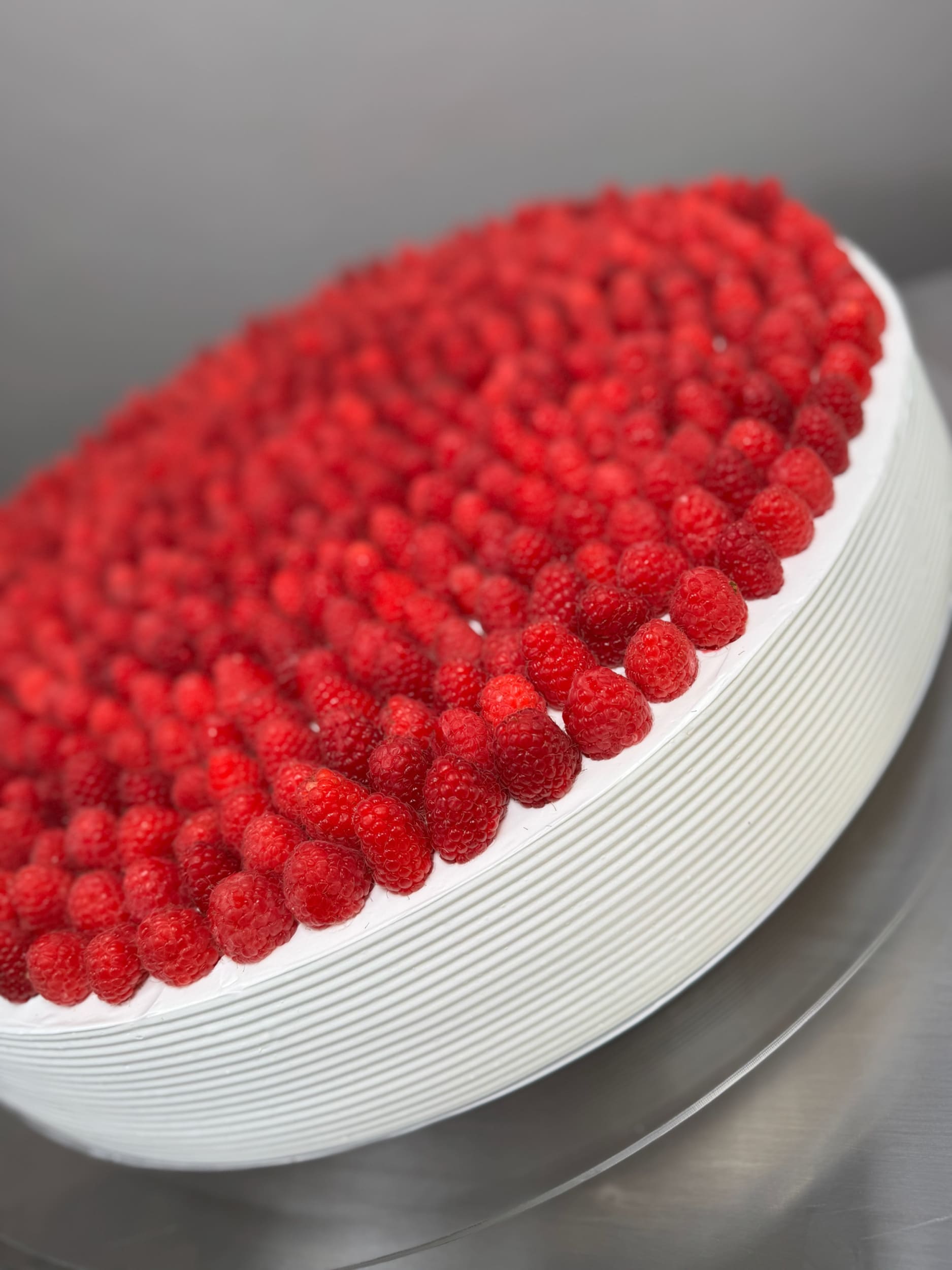 Millefoglie in whipped cream - custom cake