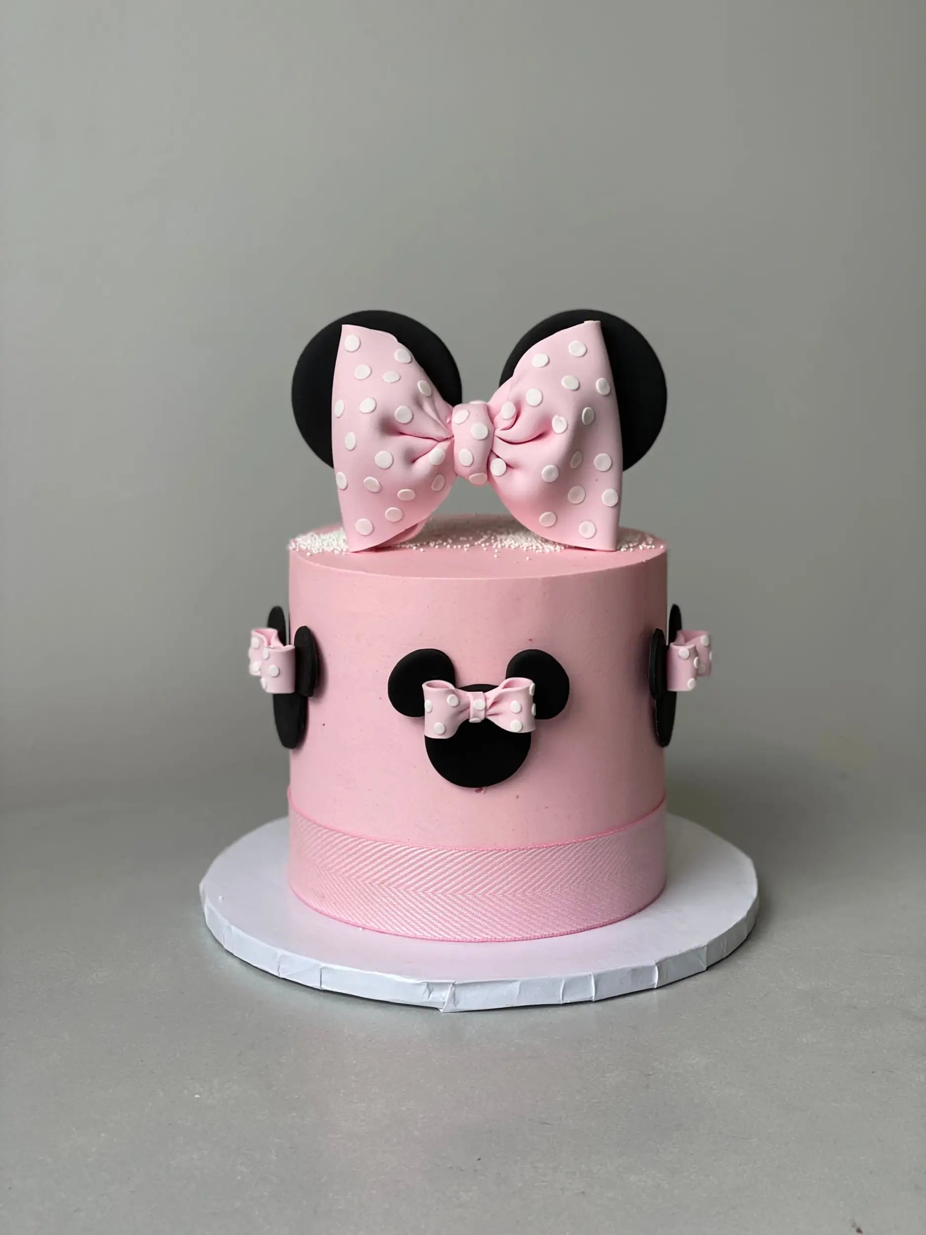 Mouse ears and bow - custom cake