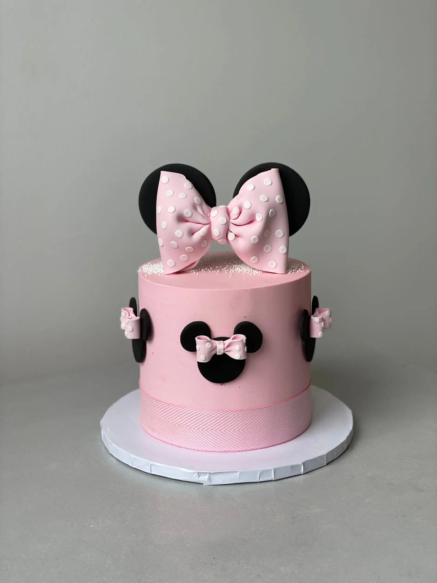Mouse ears and bow - custom cake