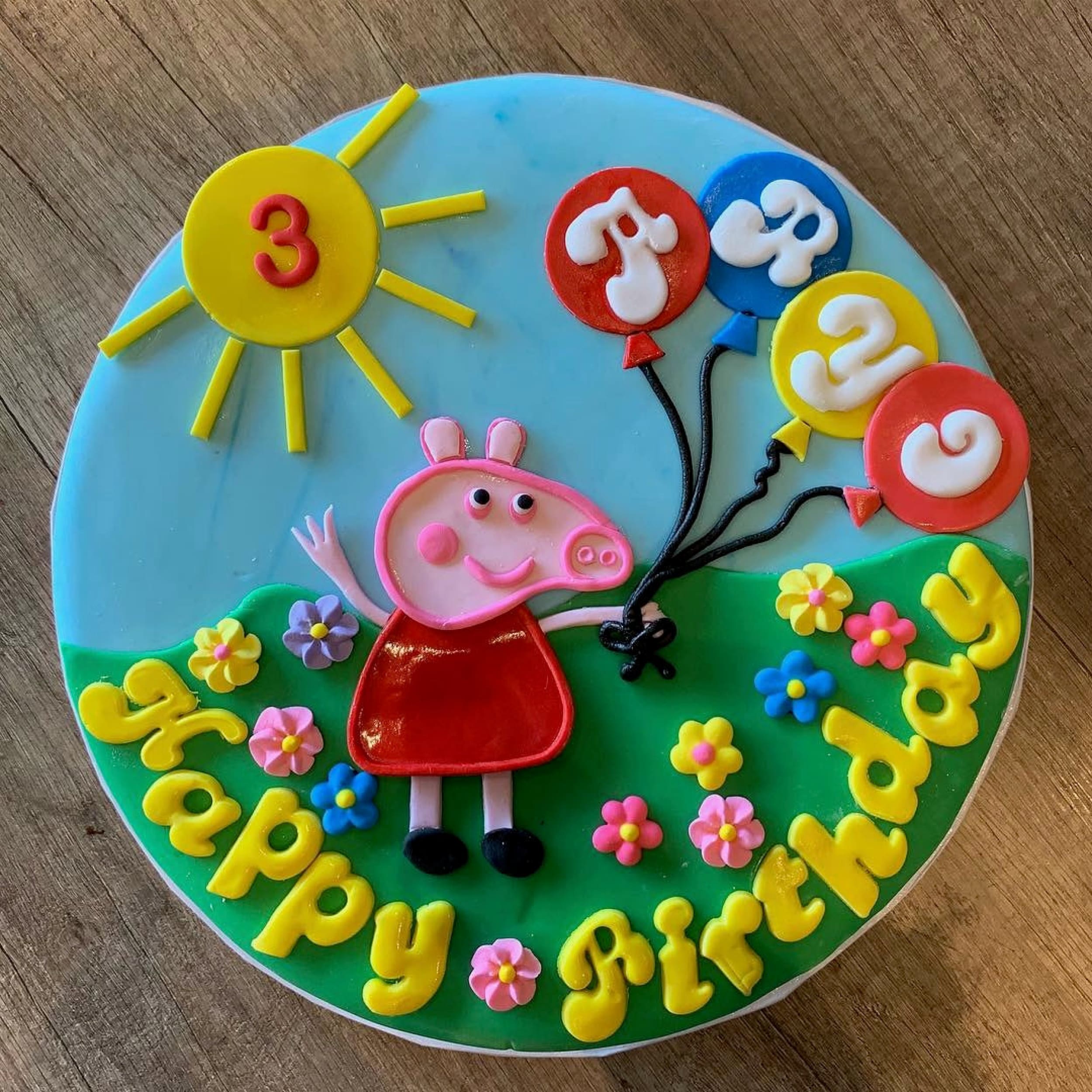 Peppa pig &amp; balloons - custom cake