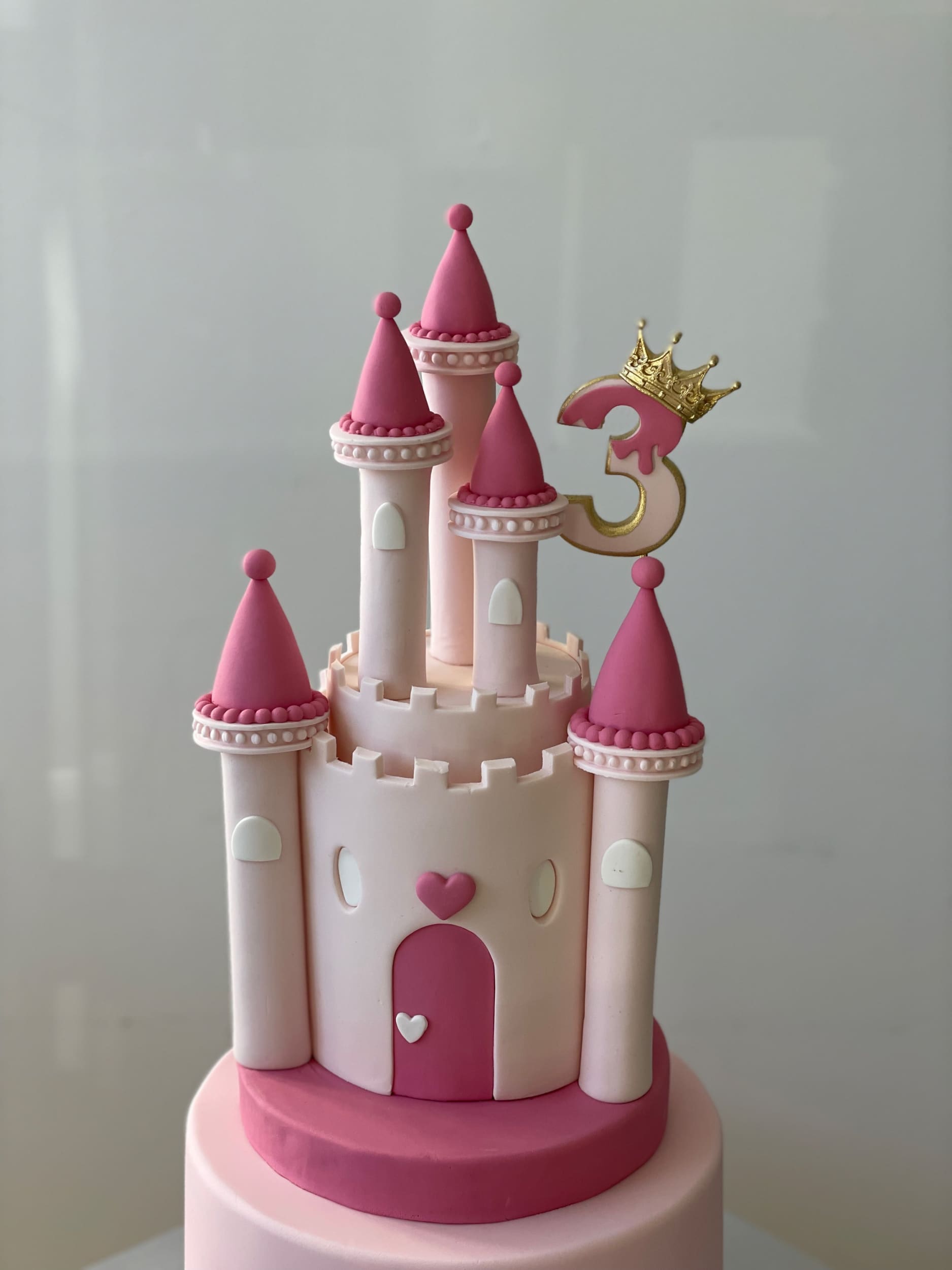Princess castle 3d cake - custom cake