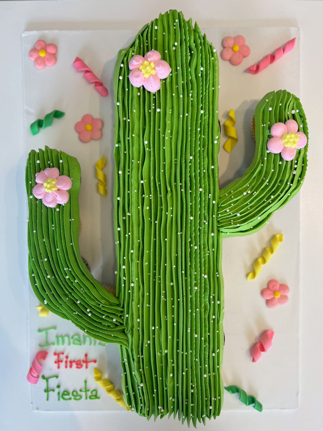 Pull-apart cactus cupcake - cupcake