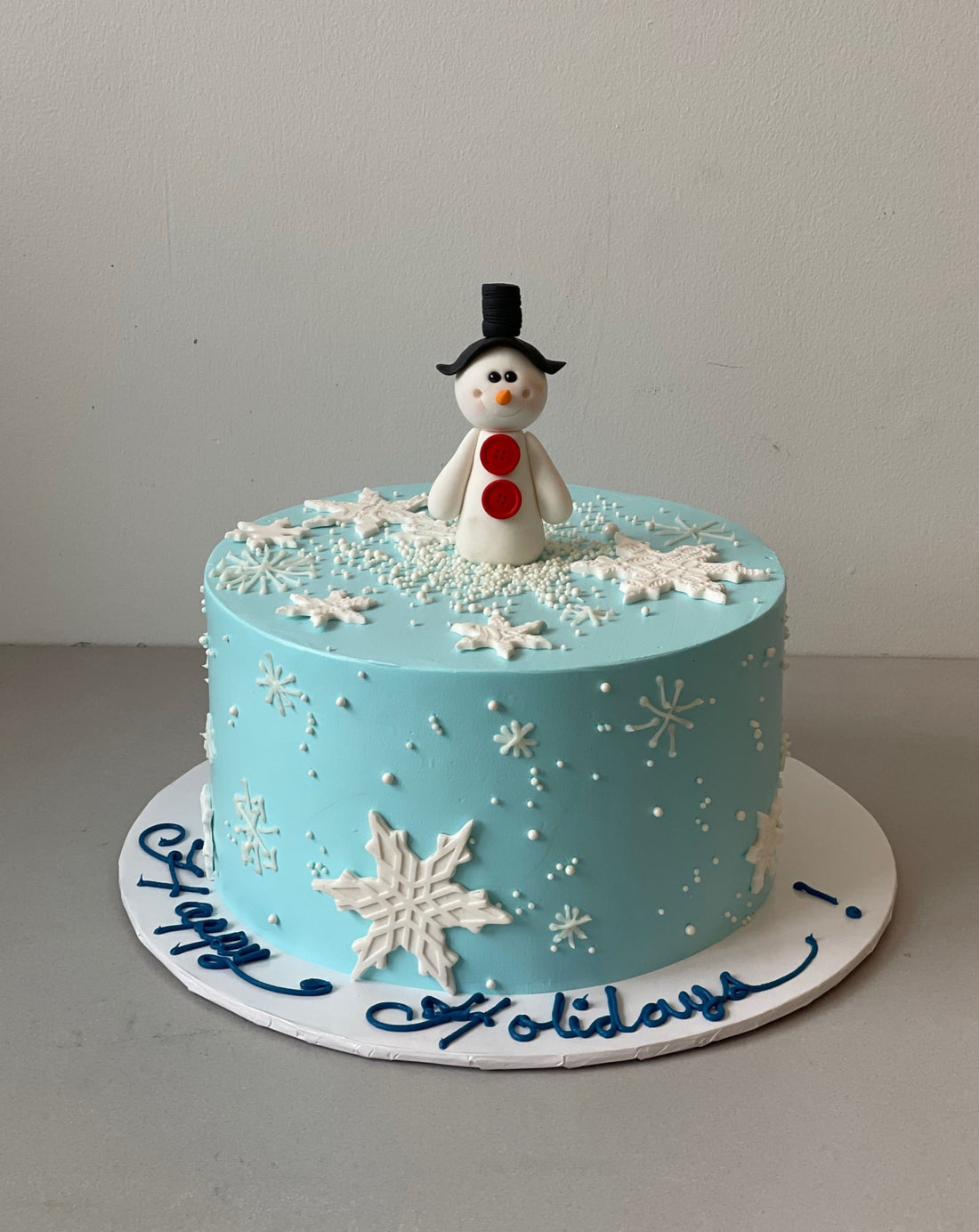 Snowman’s winter magic cake - custom cake