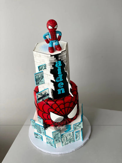 Spiderman superhero in fondant - custom cake