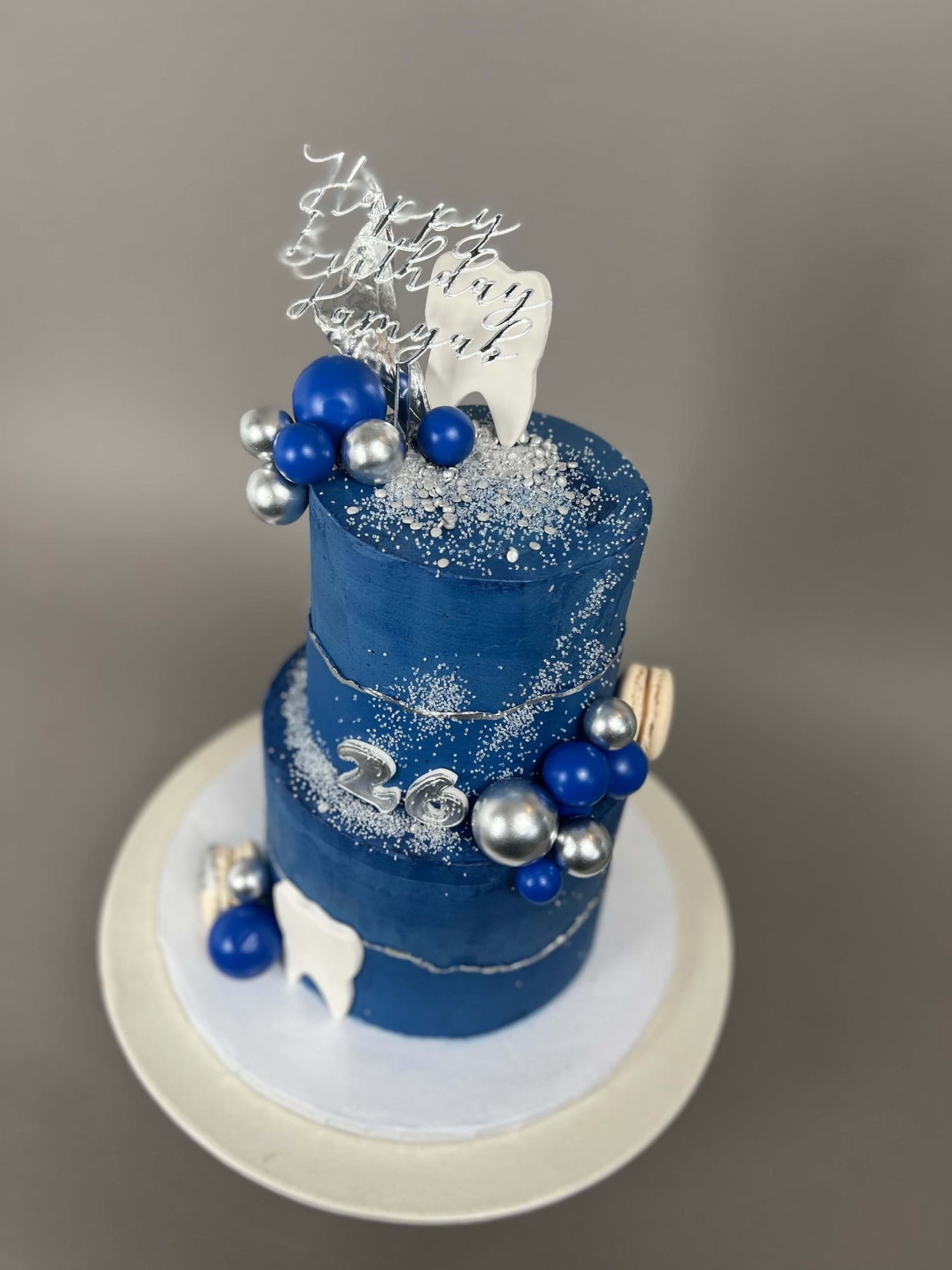 Splashed &amp; textured spheres on buttercream - custom cake
