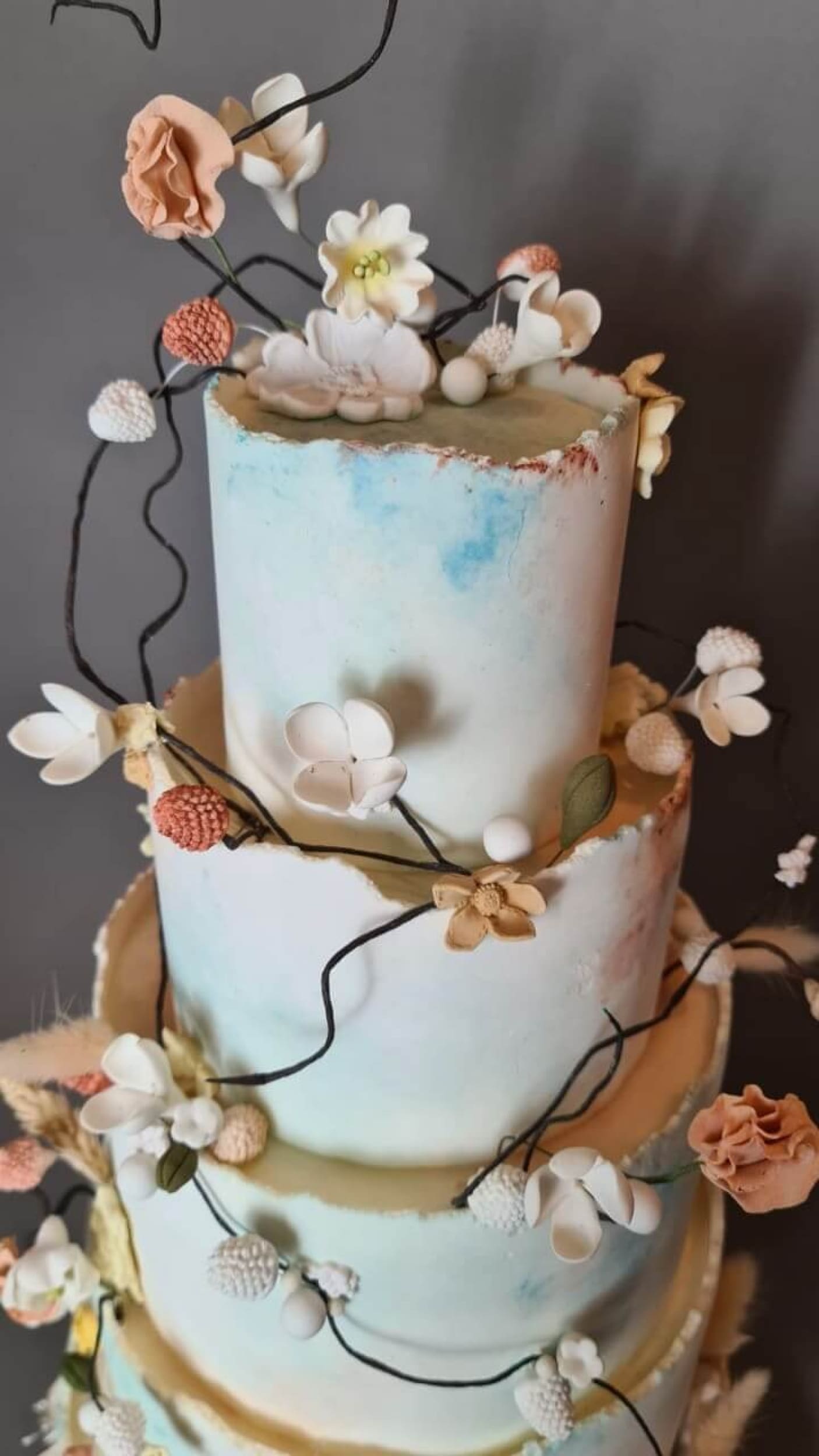 Spring bud blossoms - wedding cake
