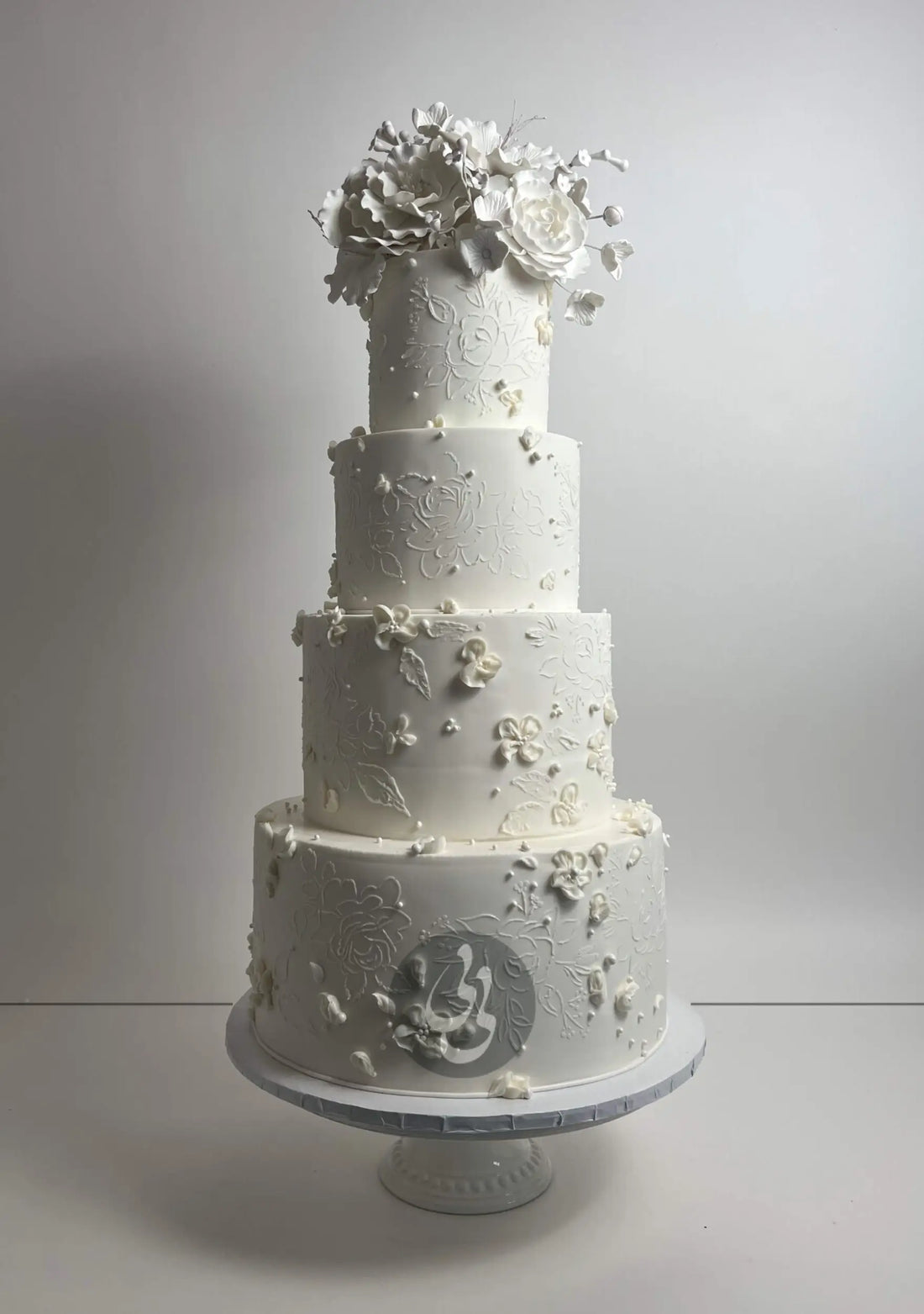 Sugar flower crown - wedding cake