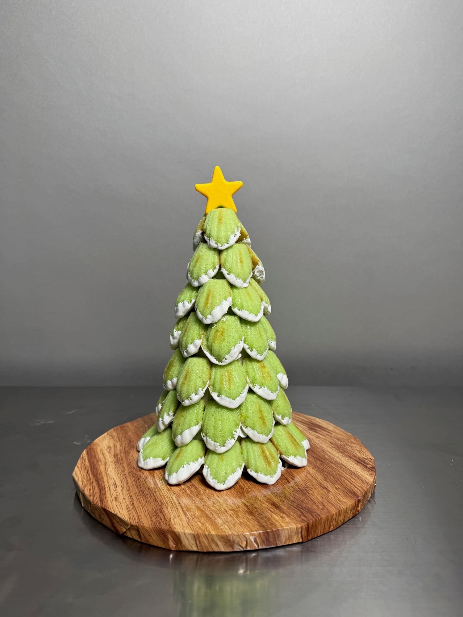 The festive madeleine tree - pastry